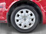 Volkswagen Touran 2014 Metallinhohto Punainen