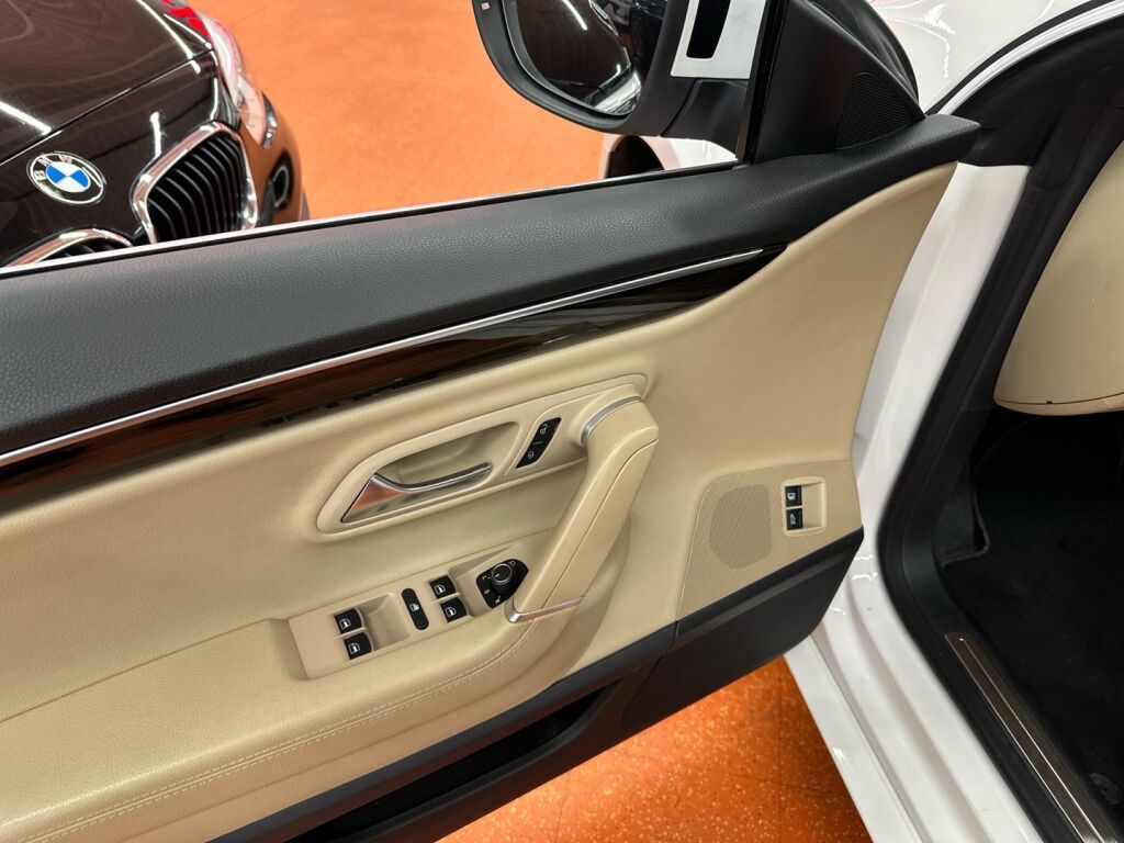 Volkswagen CC 2012 Valkoinen