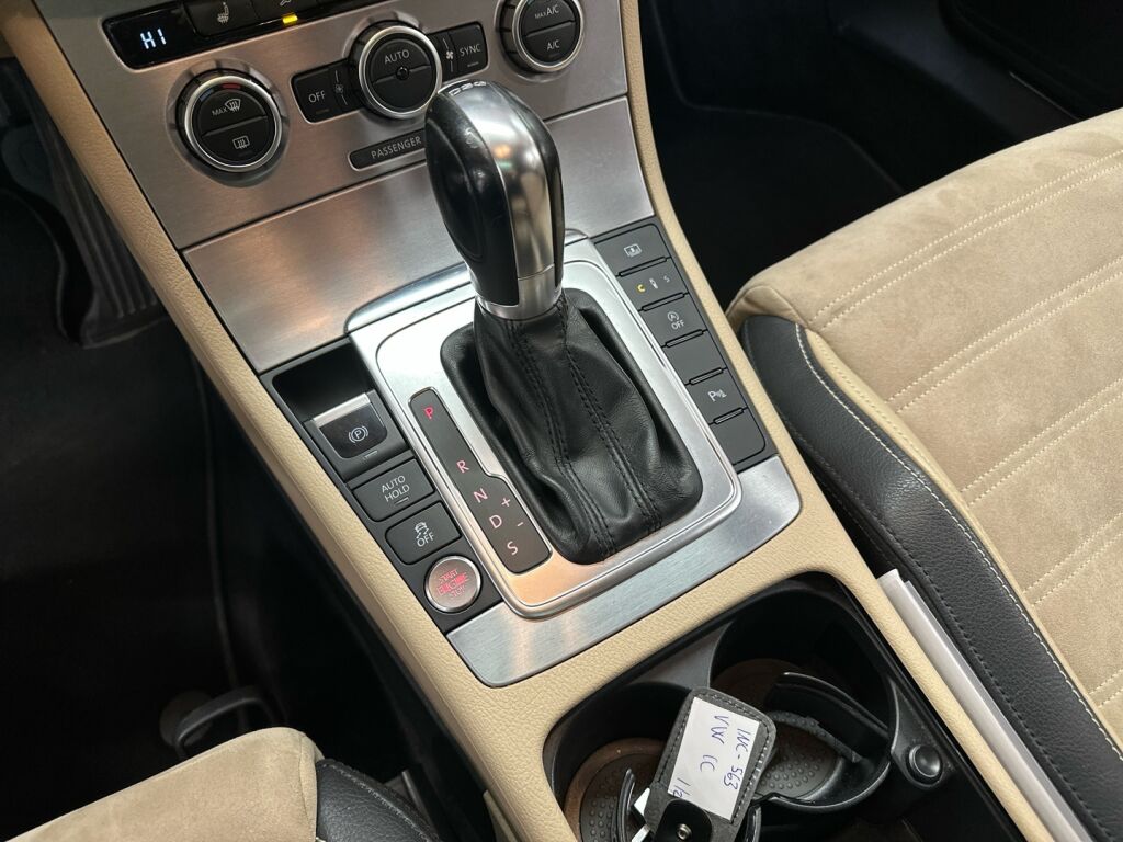 Volkswagen CC 2012 Valkoinen