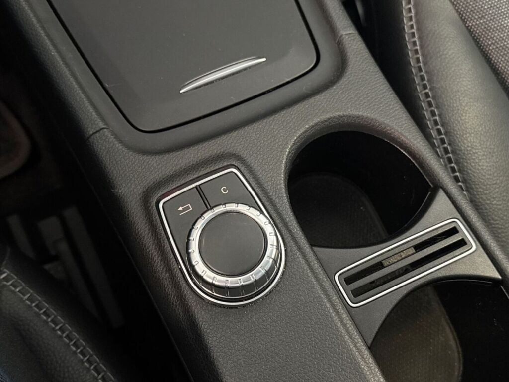 Mercedes-Benz GLA 2014 Harmaa