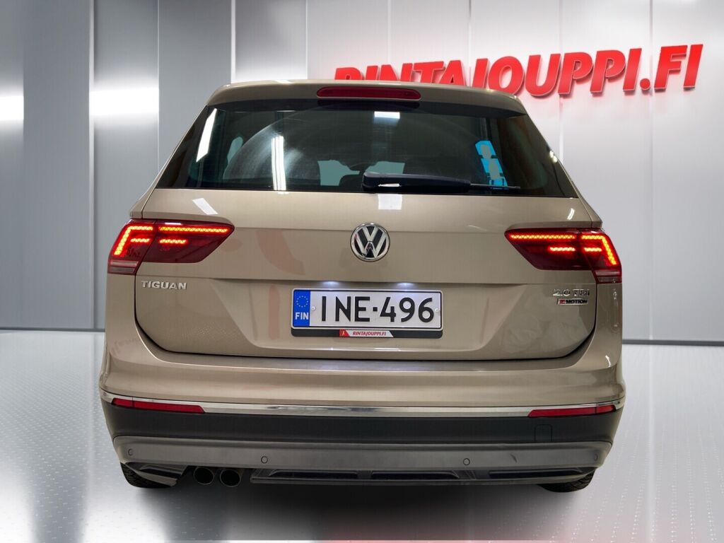 Volkswagen Tiguan 2017 Ruskea (beige)