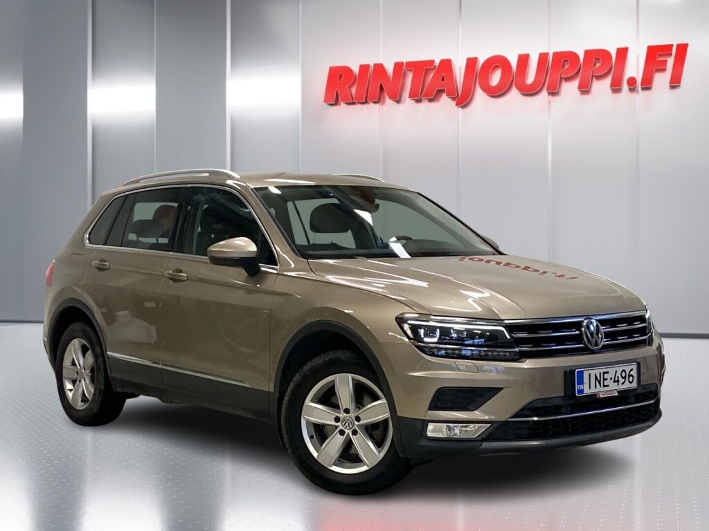 Volkswagen Tiguan 2017 Ruskea (beige)