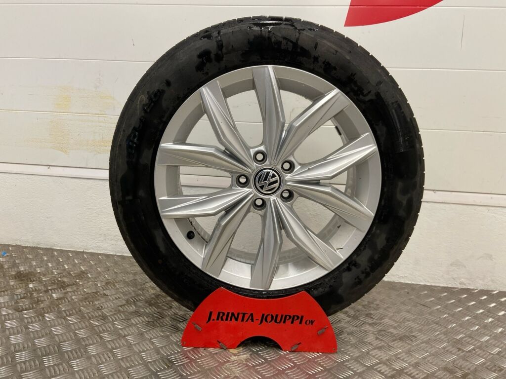 Volkswagen Tiguan 2017 Ruskea (beige)