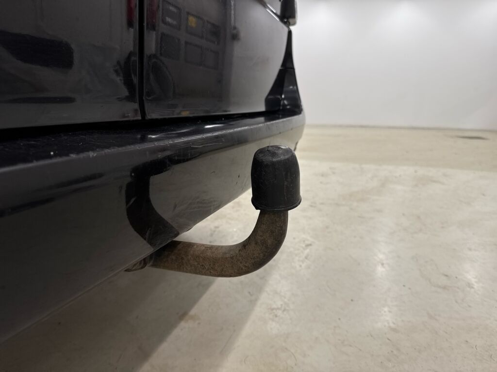 Mercedes-Benz Vito 2016 Musta