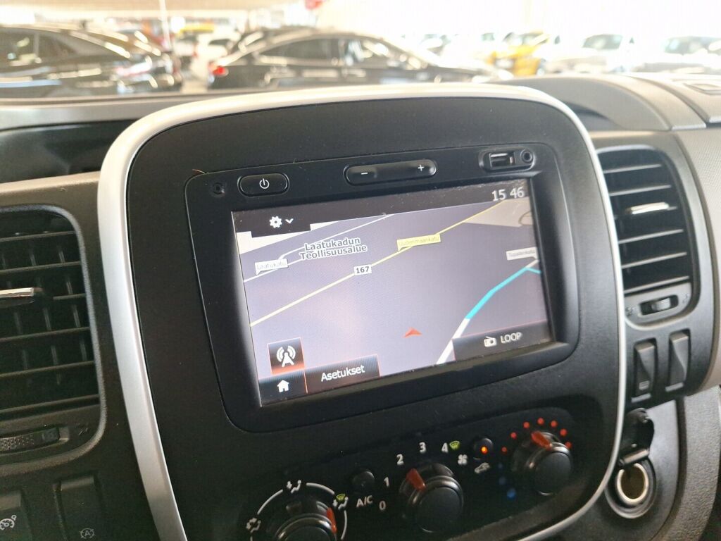 Nissan NV300 2016 Valkoinen