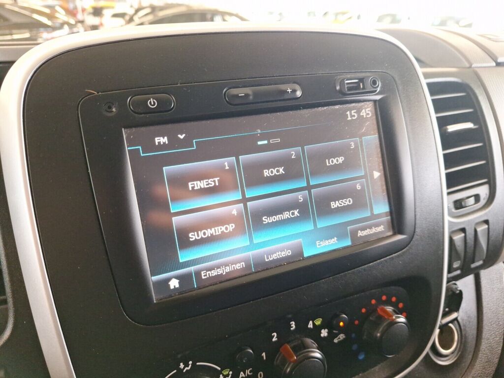 Nissan NV300 2016 Valkoinen