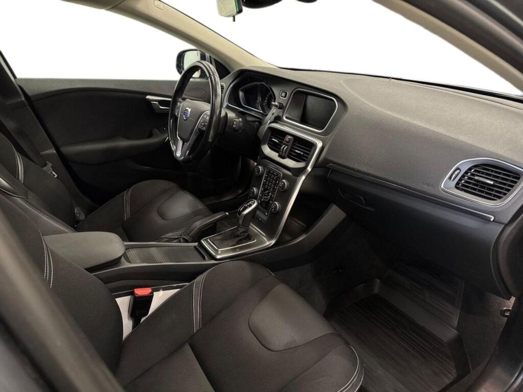 Volvo V40 2014 Harmaa