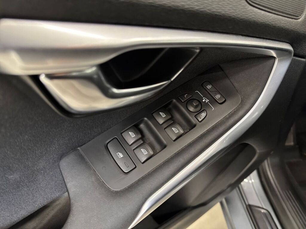 Volvo V40 2014 Harmaa