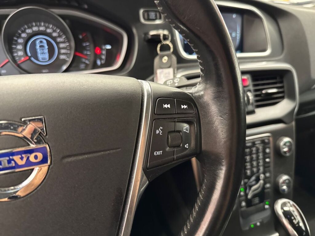 Volvo V40 2014 Harmaa