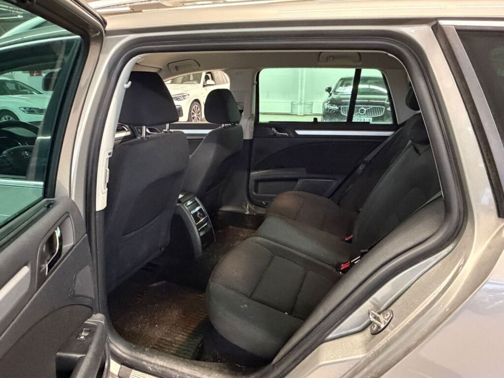 Skoda Superb 2014 Ruskea (beige)