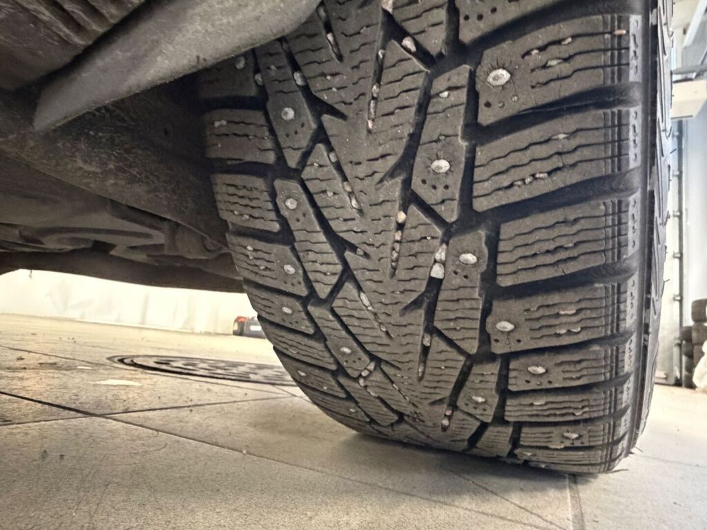 Skoda Superb 2014 Ruskea (beige)