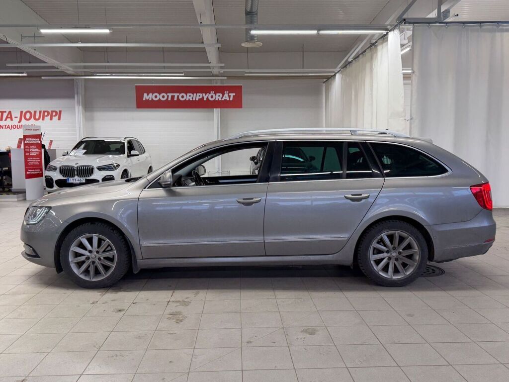 Skoda Superb 2014 Ruskea (beige)