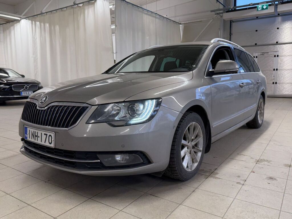 Skoda Superb 2014 Ruskea (beige)