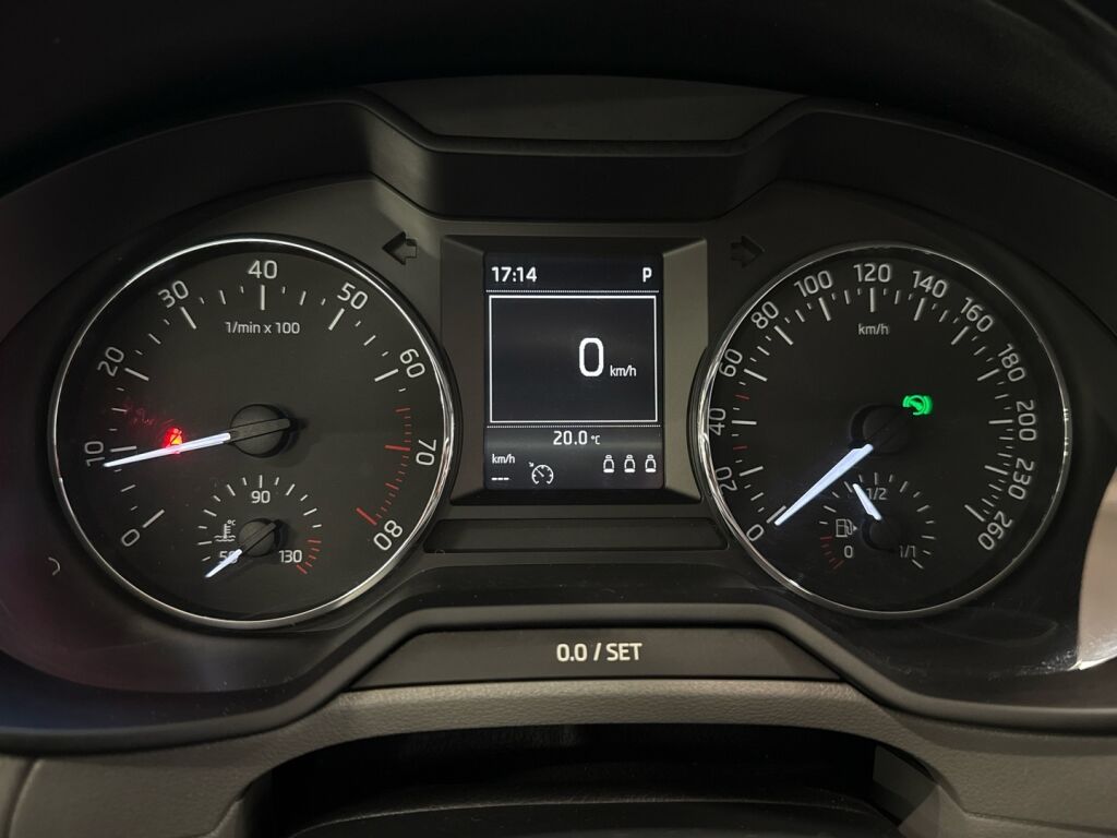Skoda Octavia 2014 Punainen