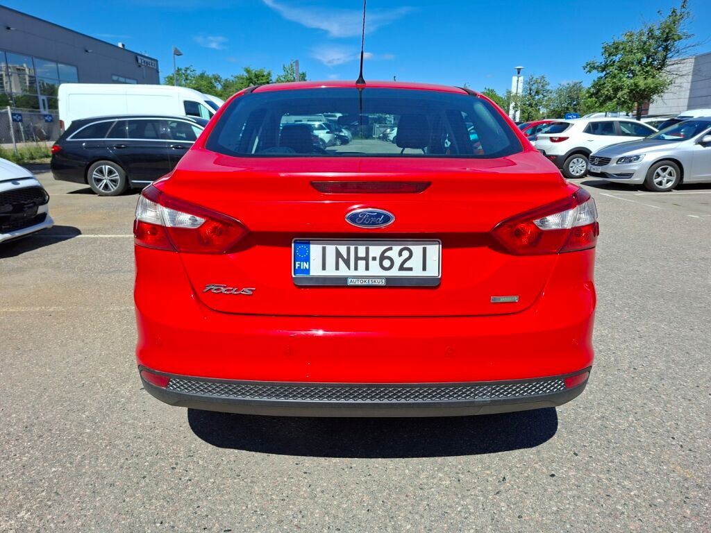 Ford Focus 2014 Punainen