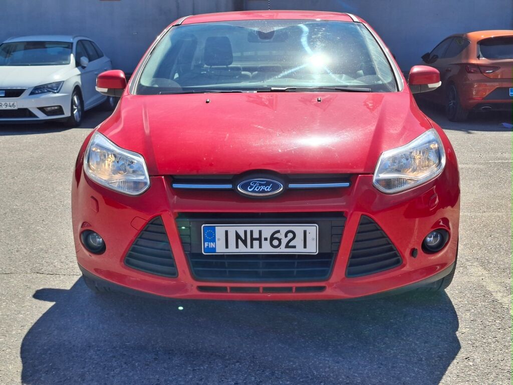 Ford Focus 2014 Punainen