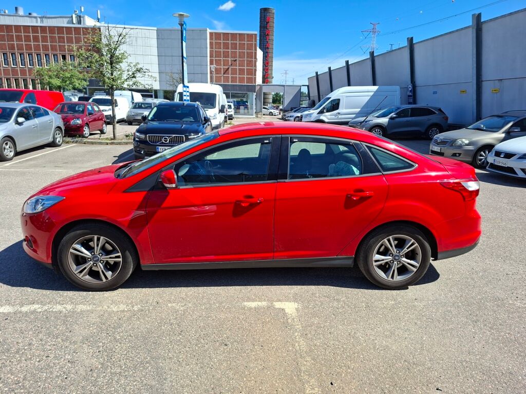Ford Focus 2014 Punainen