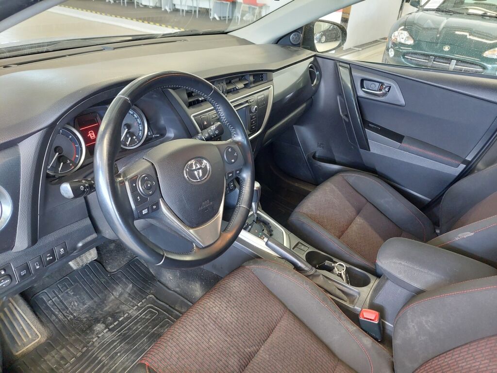 Toyota Auris 2014 Harmaa