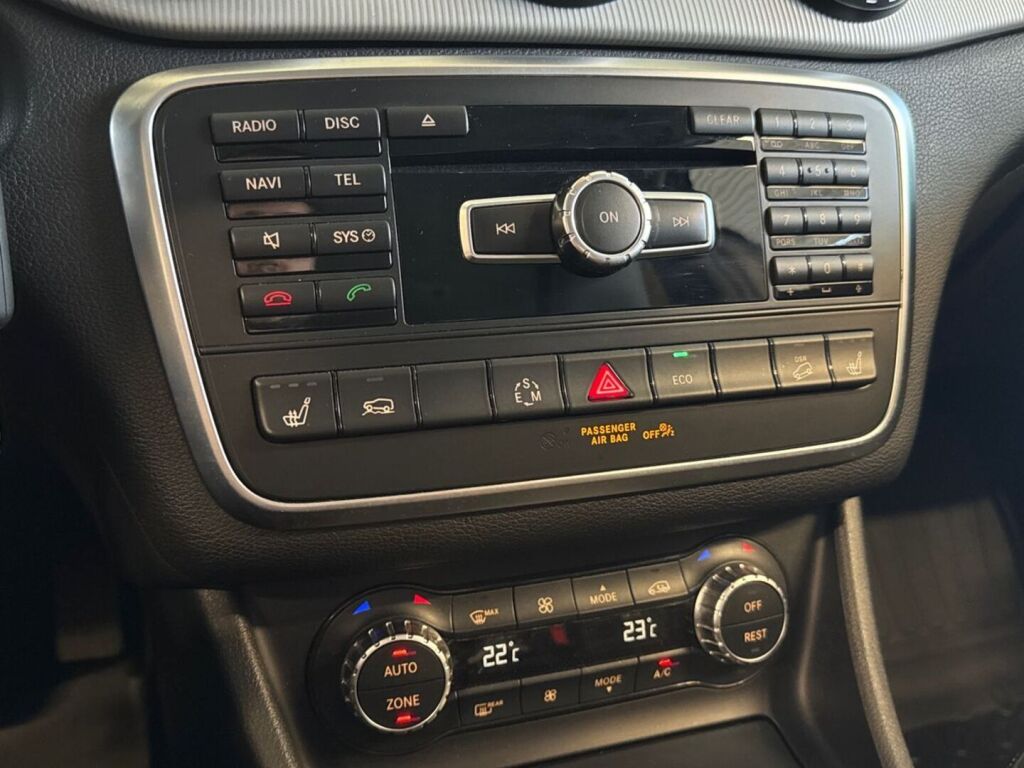 Mercedes-Benz GLA 2015 Harmaa