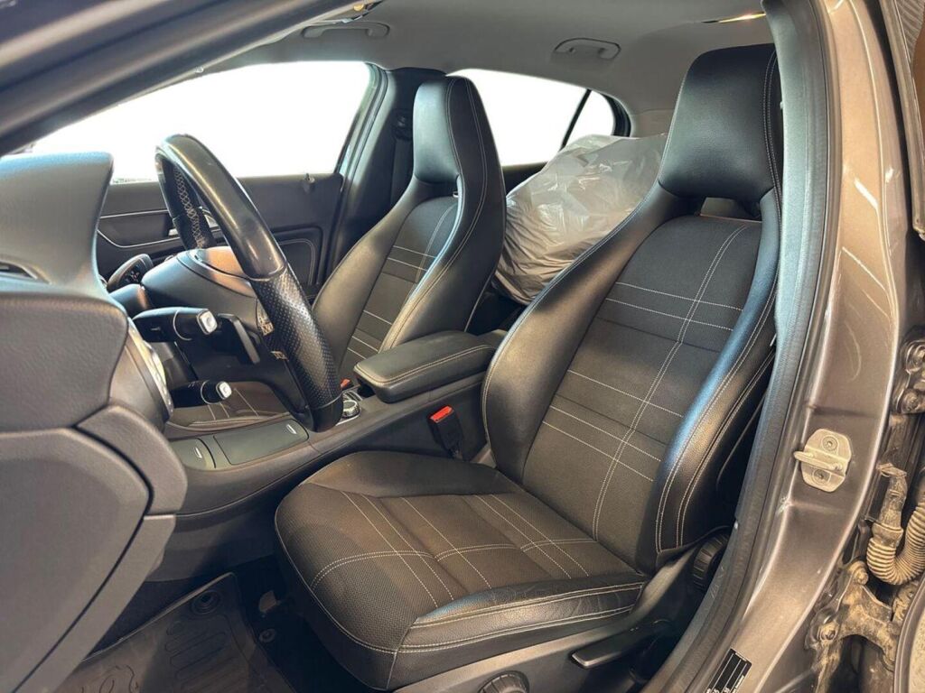 Mercedes-Benz GLA 2015 Harmaa