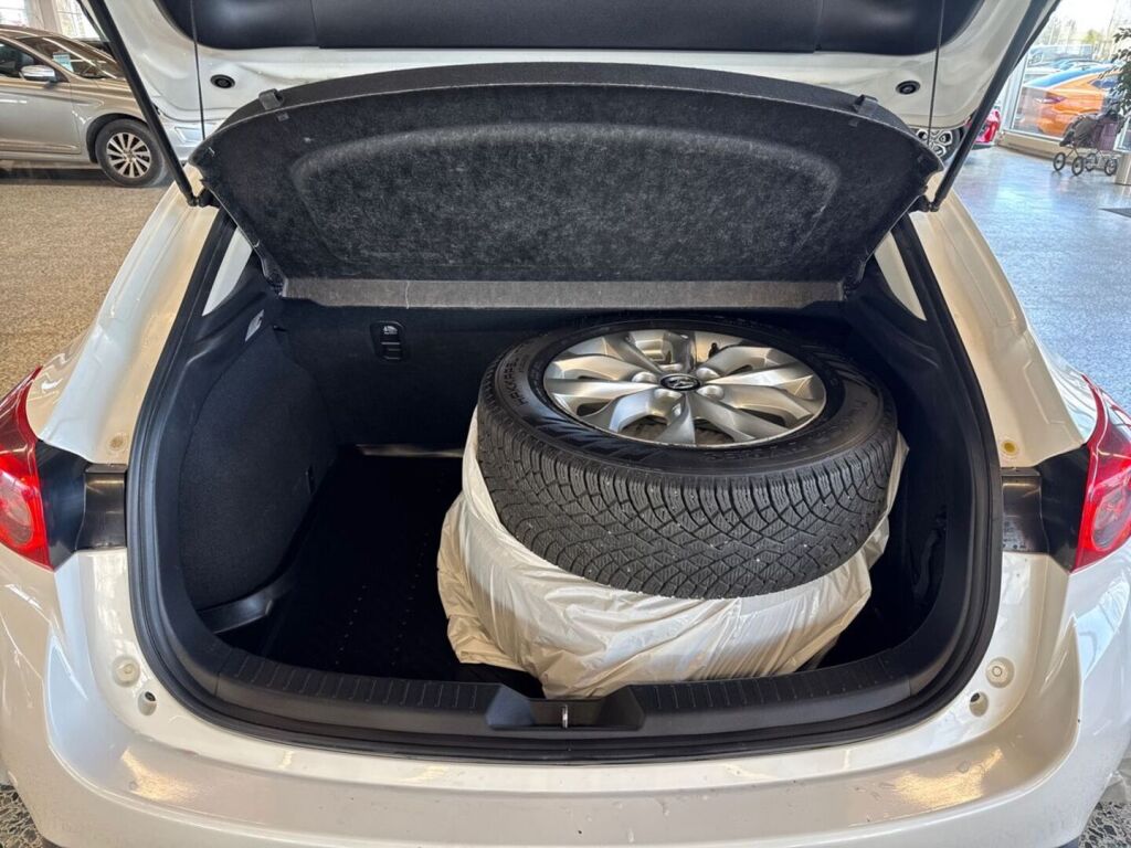 Mazda 3 2014 Valkoinen