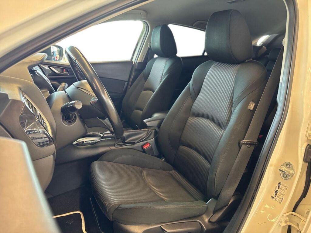 Mazda 3 2014 Valkoinen
