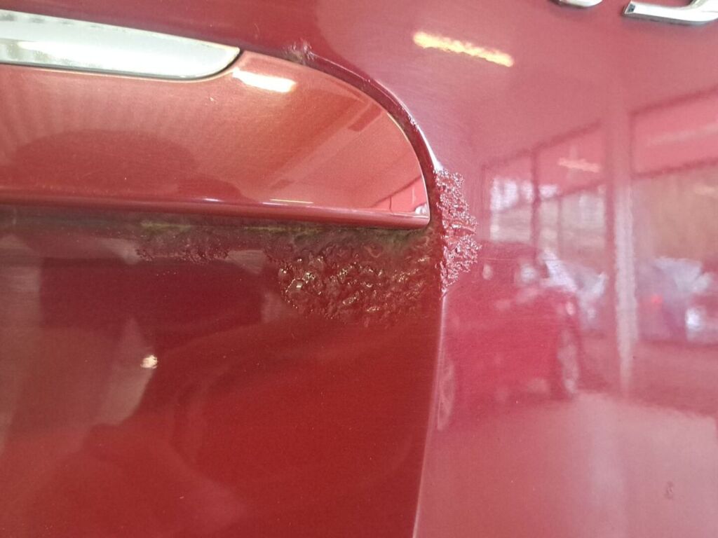 Hyundai i30 2010 Punainen