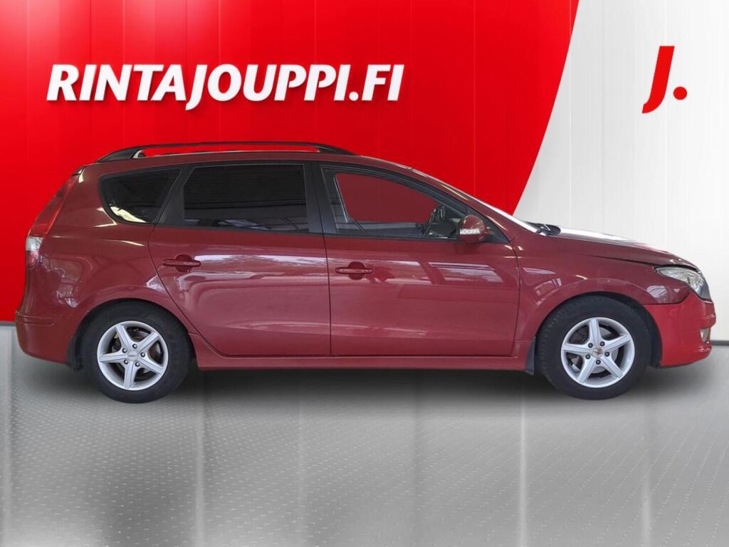 Hyundai i30 2010 Punainen