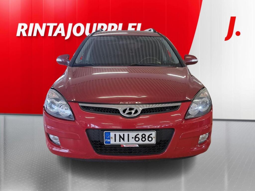 Hyundai i30 2010 Punainen