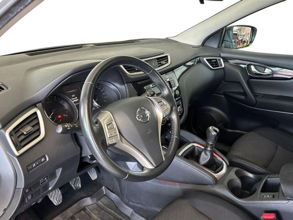 Nissan Qashqai 2014 Valkoinen