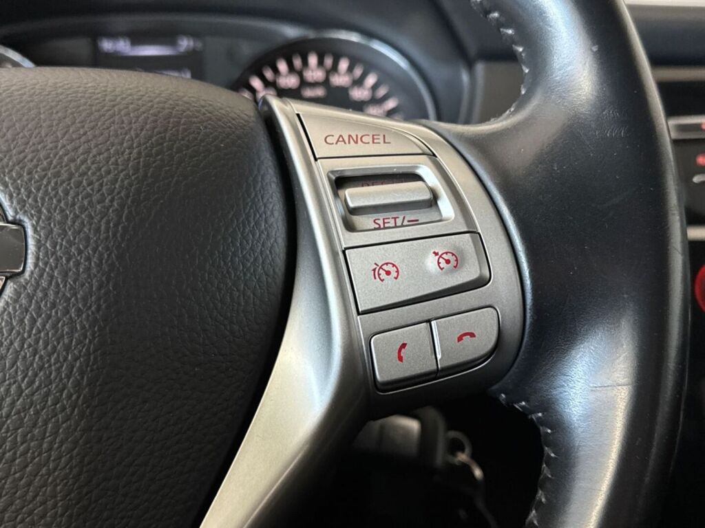 Nissan Qashqai 2014 Valkoinen