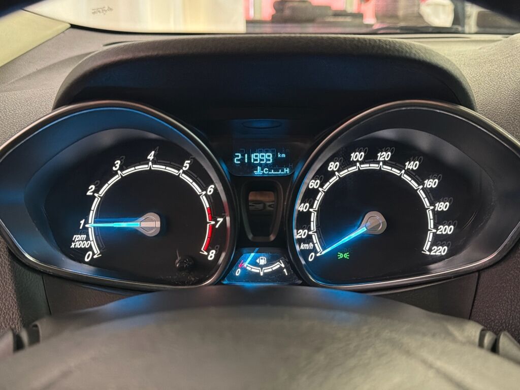 Ford Tourneo Courier 2015 Sininen