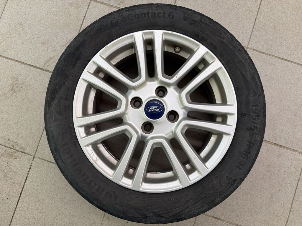 Ford Tourneo Courier 2015 Sininen