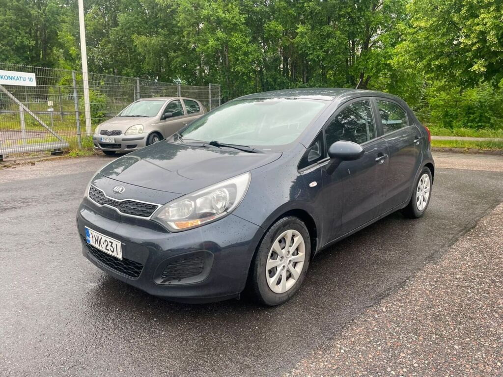 Kia Rio 2014 Sininen