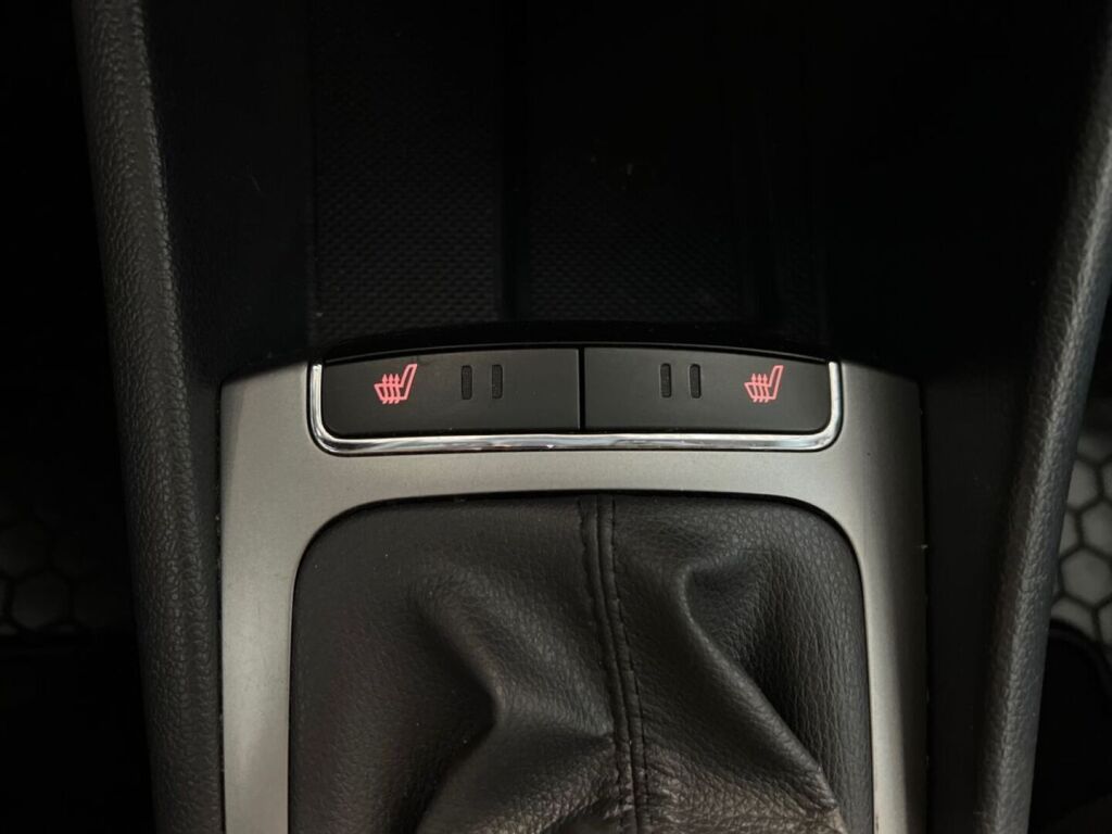 Kia Rio 2014 Sininen