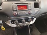 Kia Rio 2015 Musta