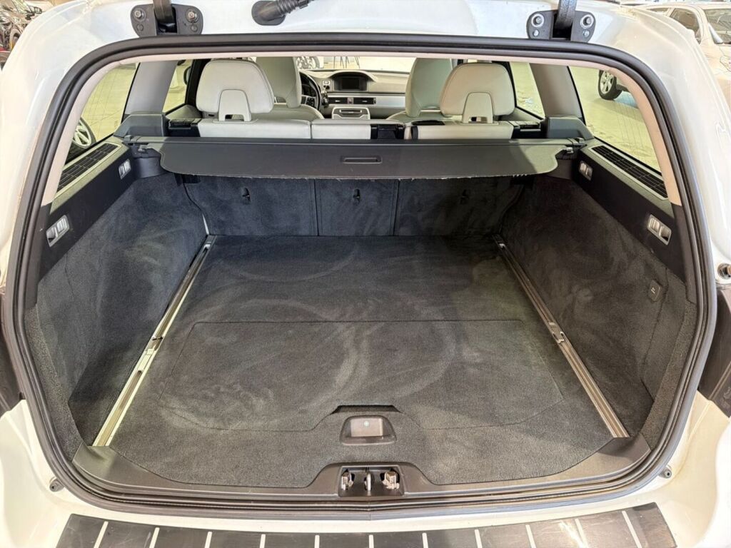Volvo V70 2014 Valkoinen