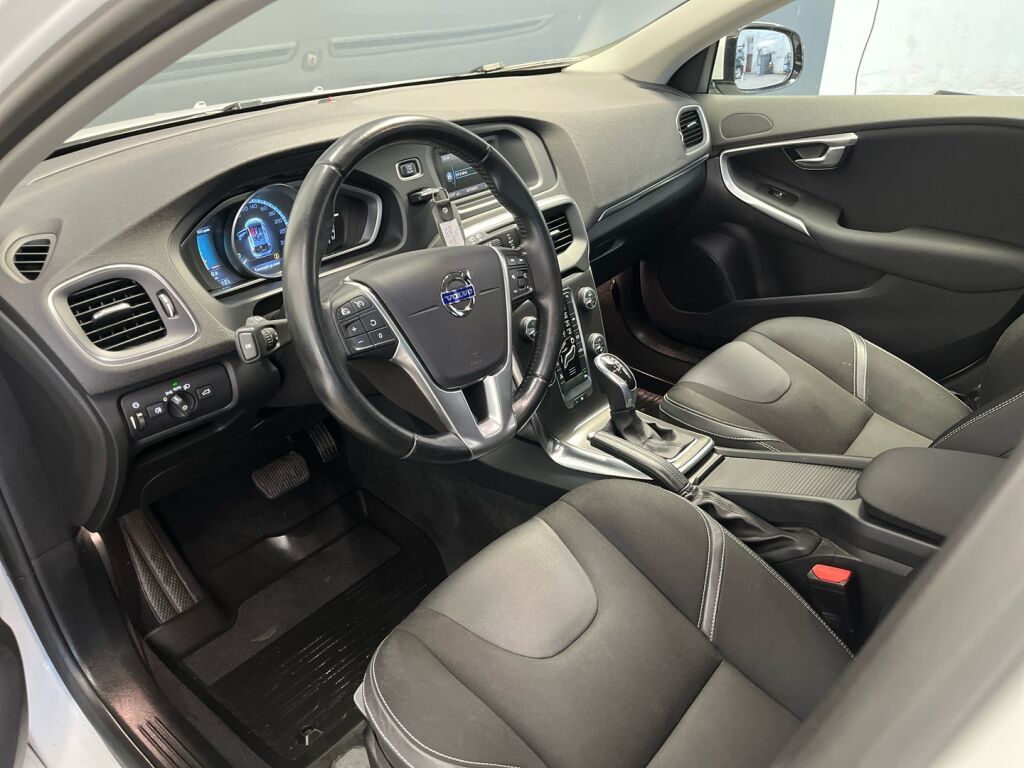 Volvo V40 2014 Valkoinen
