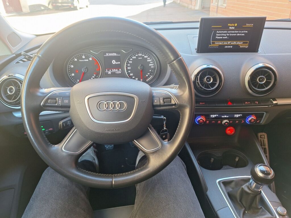 Audi A3 2014 Punainen