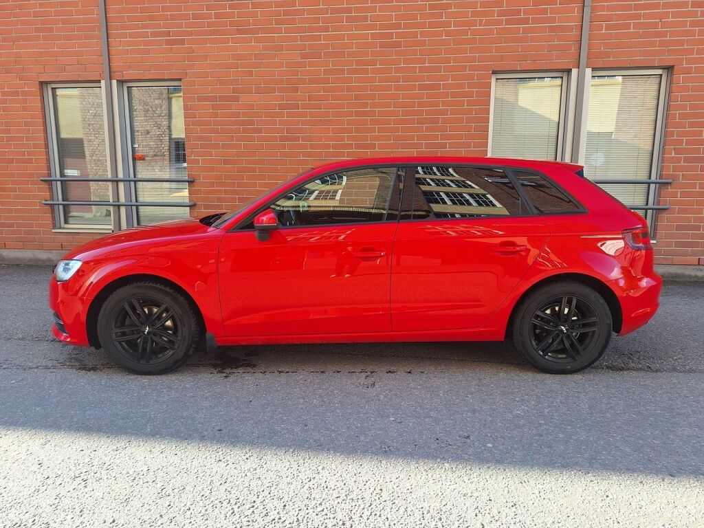 Audi A3 2014 Punainen