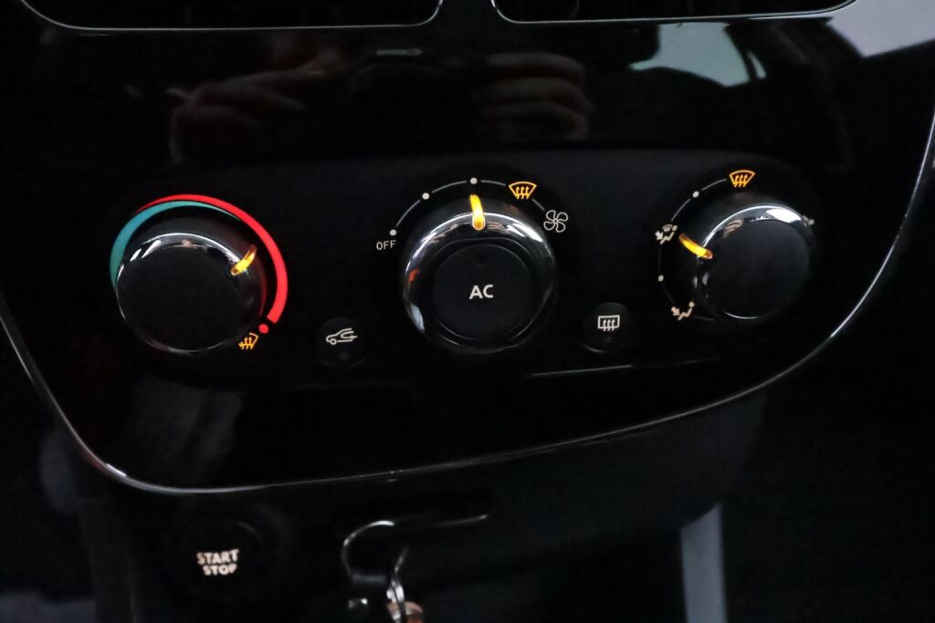 Renault Clio 2014 Ruskea (beige)