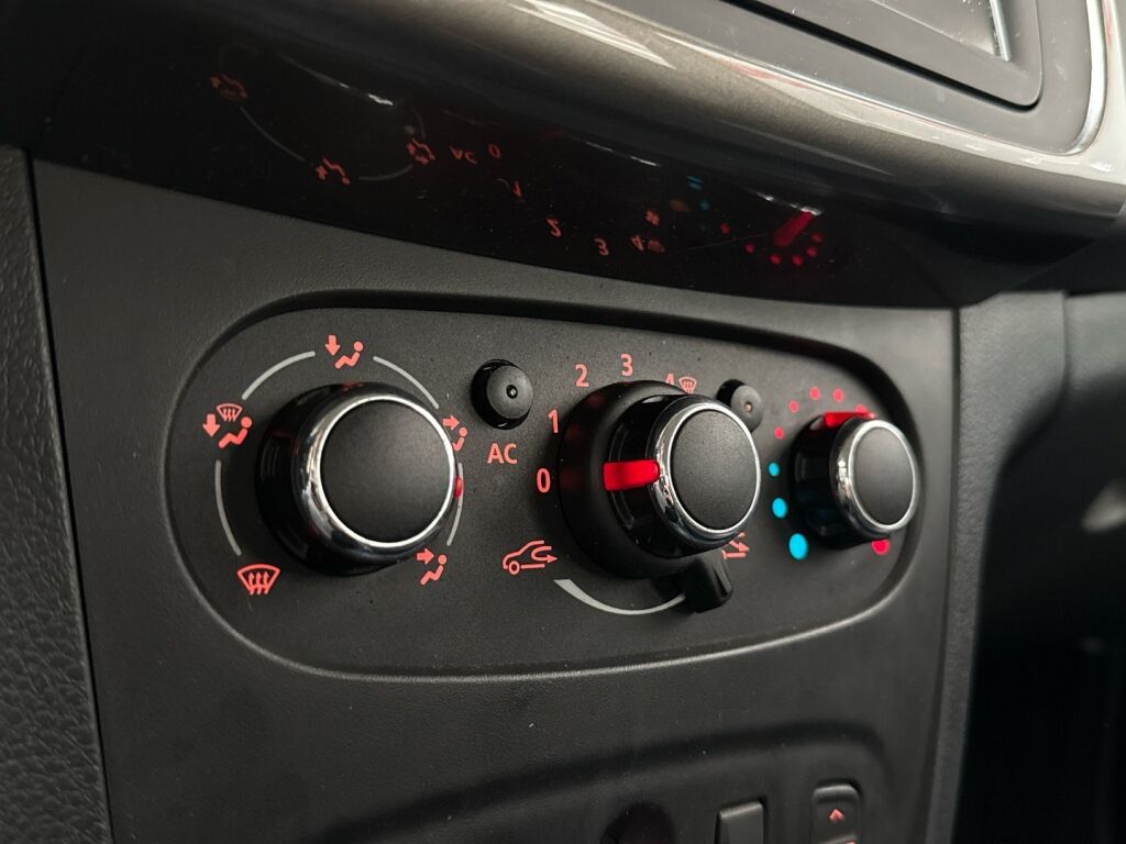 Dacia Sandero 2014 Harmaa
