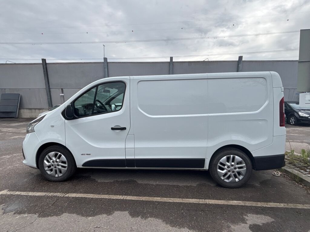 Renault Trafic 2016 Valkoinen