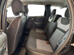 Dacia Duster 2016 Musta