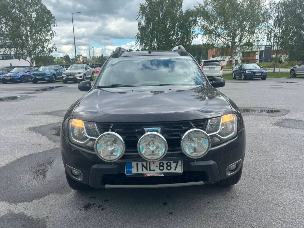 Dacia Duster 2016 Musta