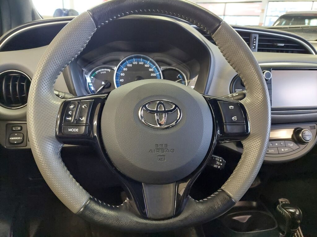 Toyota Yaris 2017 Valkoinen