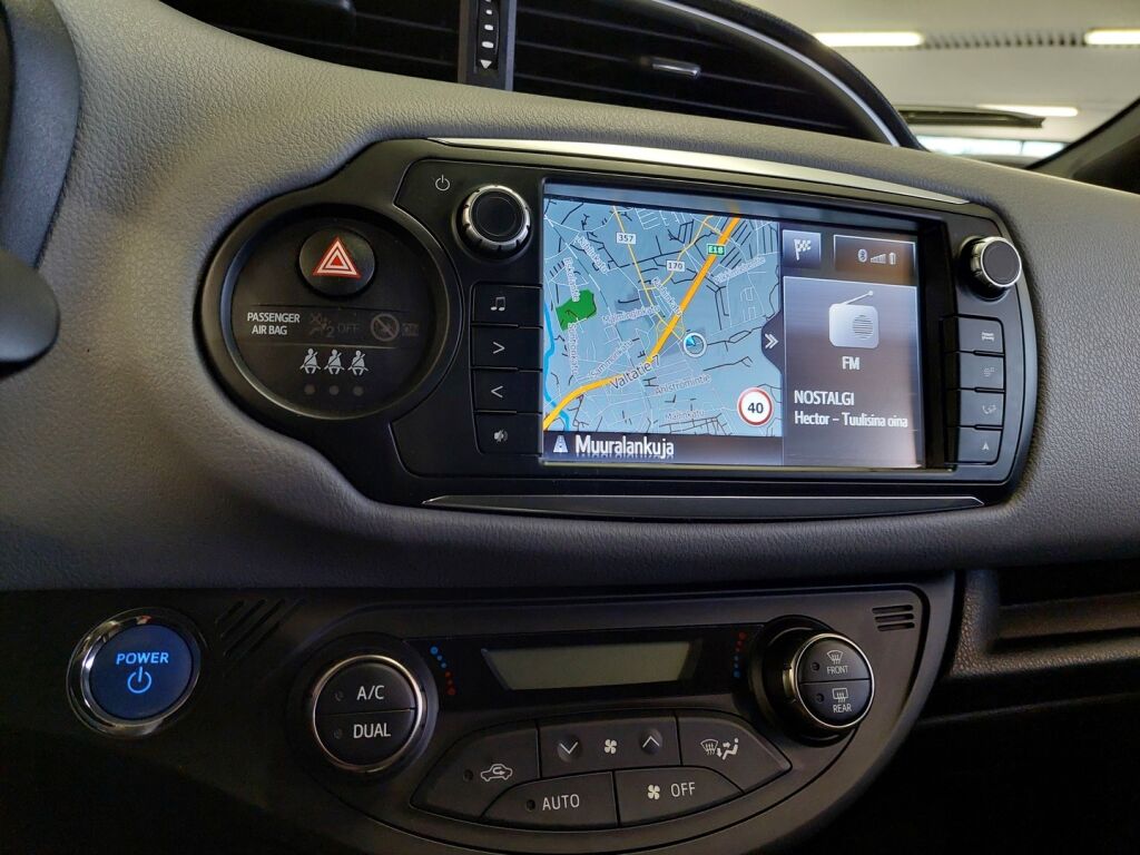 Toyota Yaris 2017 Valkoinen