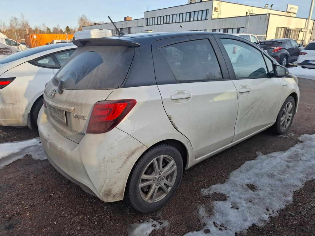 Toyota Yaris 2017 Valkoinen