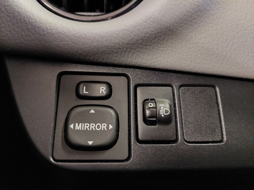 Toyota Yaris 2017 Valkoinen