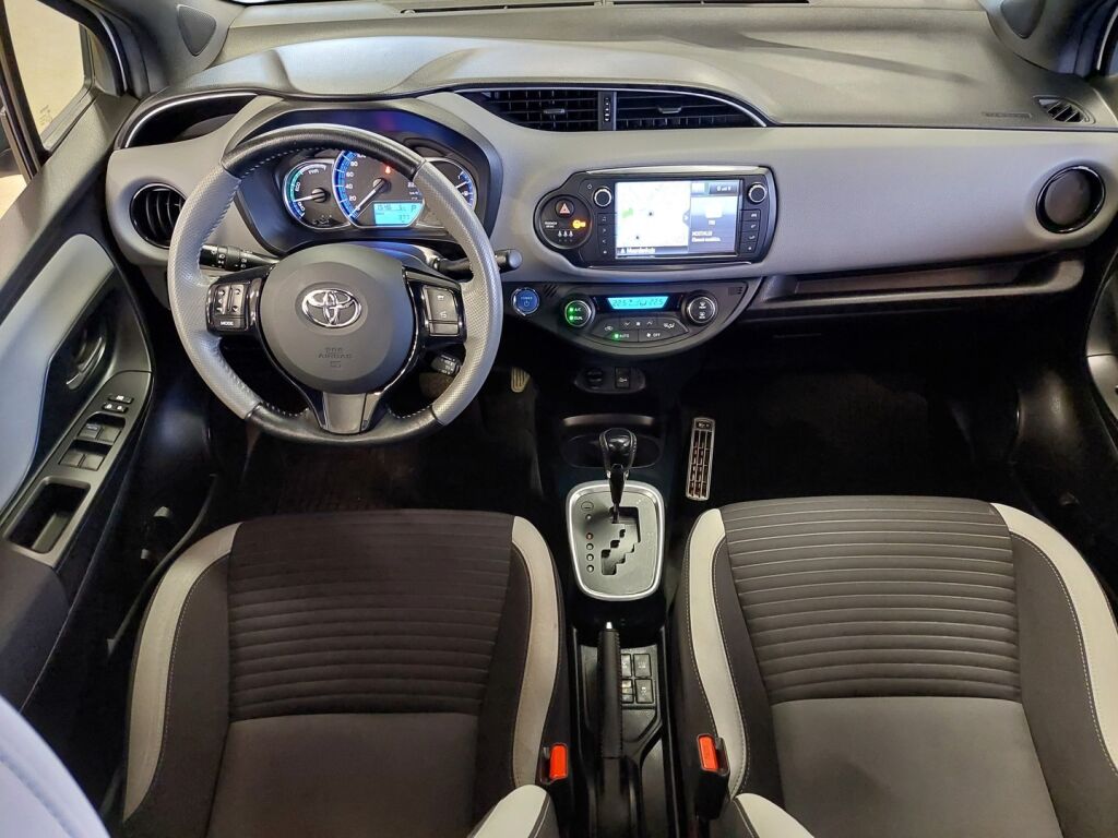 Toyota Yaris 2017 Valkoinen